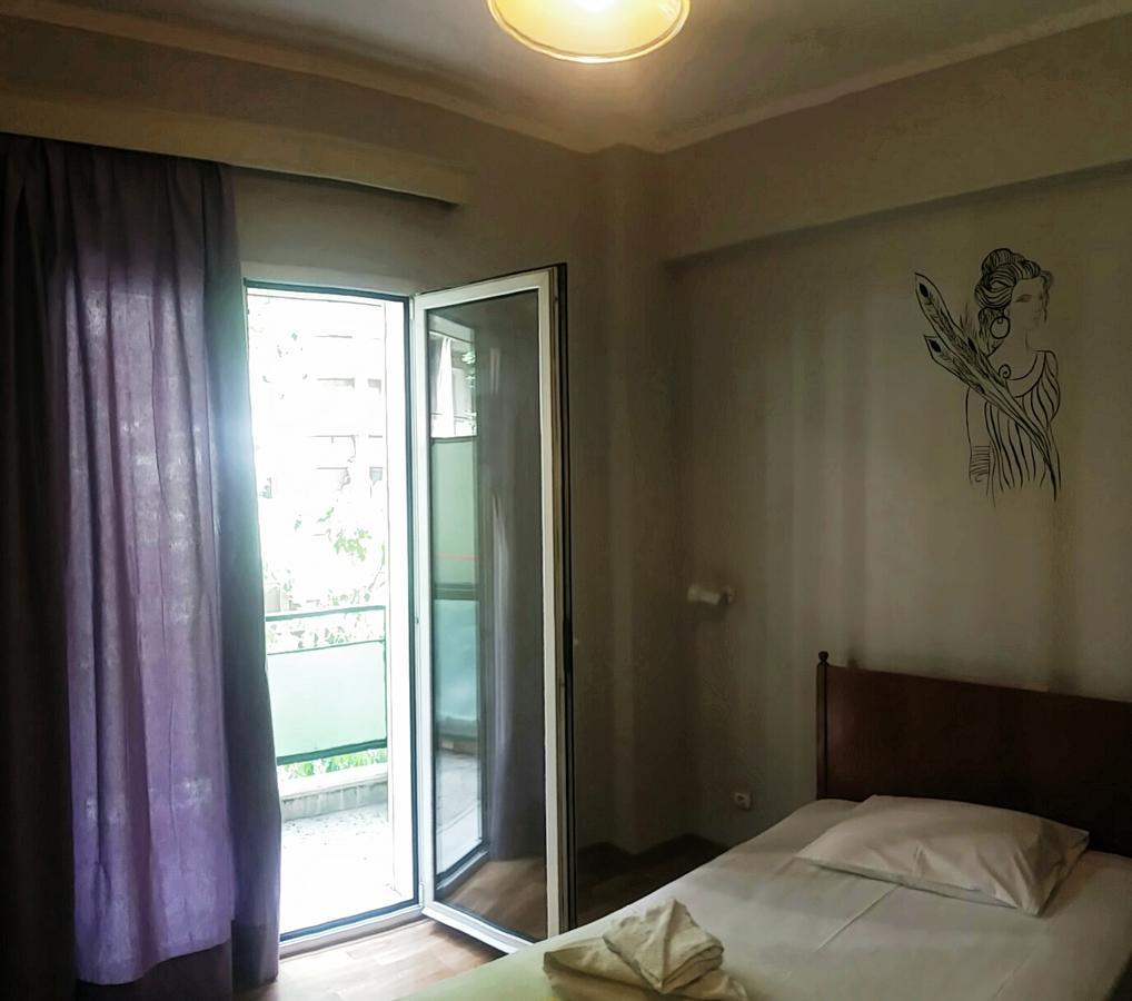 אתונה Theoxenia Hotel מראה חיצוני תמונה