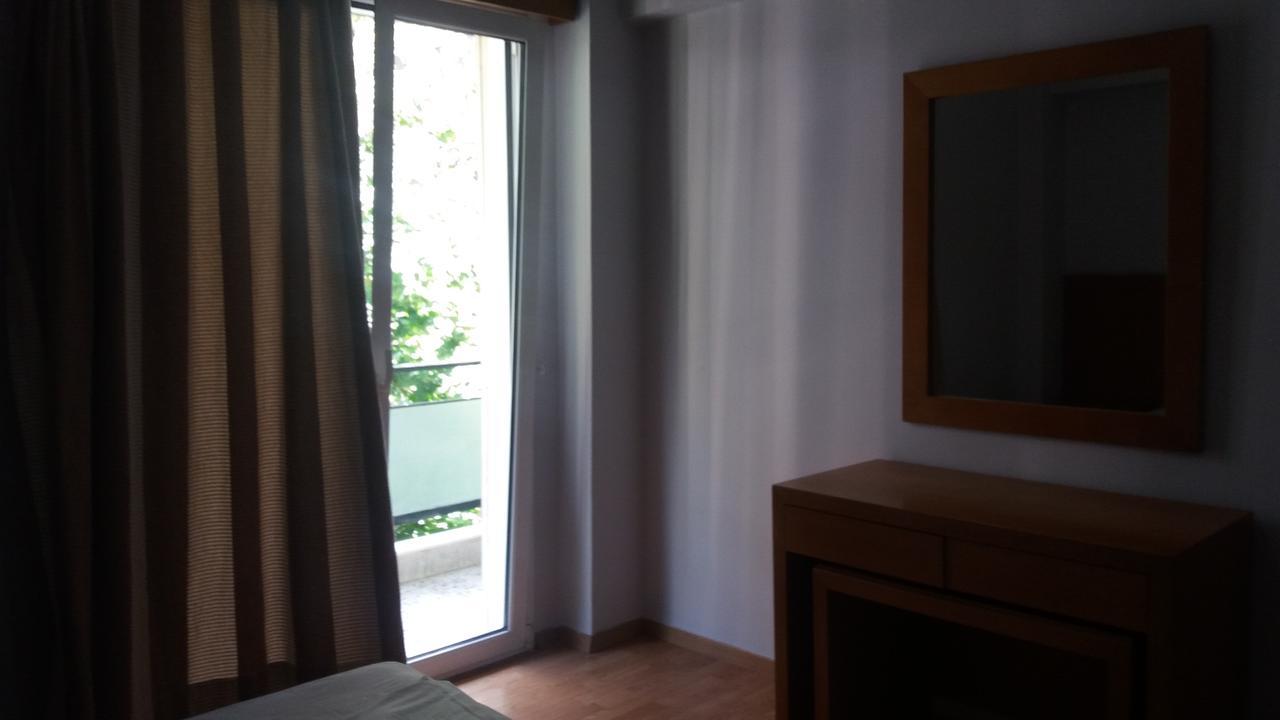 אתונה Theoxenia Hotel מראה חיצוני תמונה